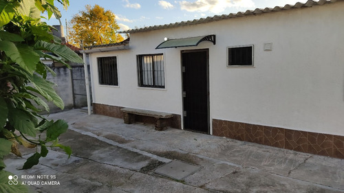 Imagen 14 de 15 de Dueño Vende Excelente Casa Y Dos Apartamentos C/ Cocheras En Zona Cno. Maldonado Y Libia