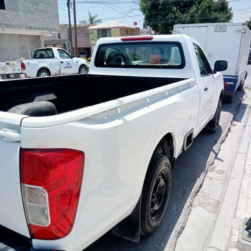 Nissan NP300 2.5 Pick-up Dh Mt