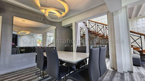 En Venta Impresionante Casa Ubicada En La Urbanización La Floresta 24-27529