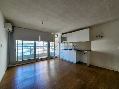 Apartamento En Alquiler, Malvin, 1 Dormitorio, Garage Y Balcon