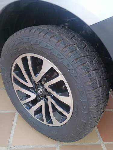 Nissan Frontier Estaca