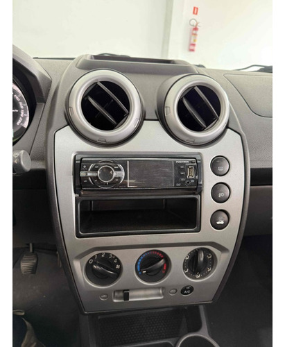 Ford Fiesta 1.6 MPI CLASS HATCH 8V FLEX 4P MANUAL