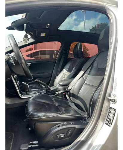 Volvo V40 2.0 T5 R DESIGN TURBO GASOLINA 4P AUTOMÁTICO