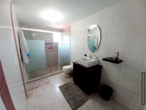 Imagen 9 de 20 de En Venta Casa En Tucacas Jossy001