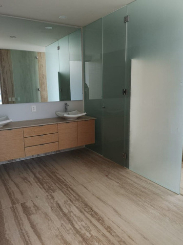 Imagen 12 de 30 de Venta De Departamento Con Terraza En Lo Alto Bosque Real