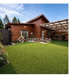Imagen 1 de 17 de Casa En Venta De 3 Dorm. En Pichilemu