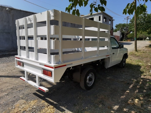 Nissan Estaquitas Estacas
