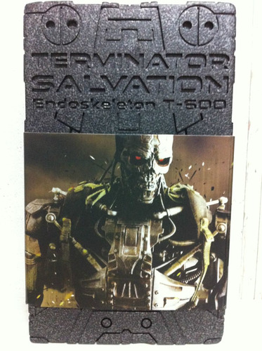 Hot Toys T-600 Terminator Salvation Endoskeleton1/6