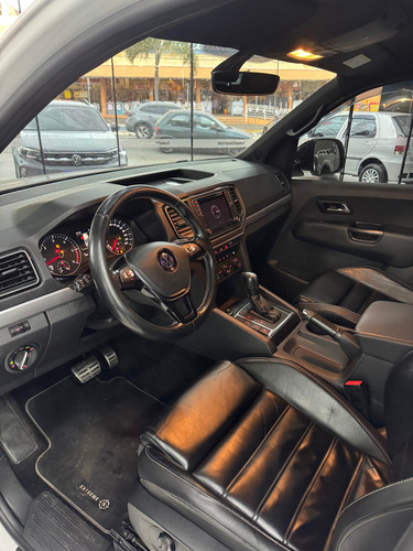 Volkswagen Amarok 3.0 Highline Extreme Cab. Dupla V6 4x4 Aut. 4p