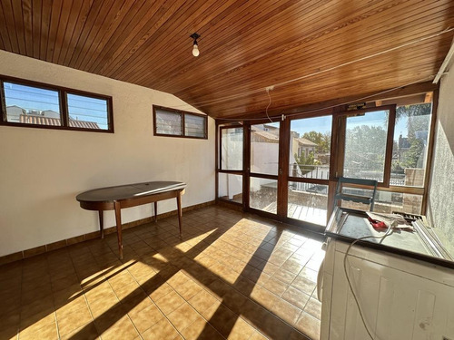 Casa En Alquiler En Vicente Lopez, Olivos - 5 Ambientes