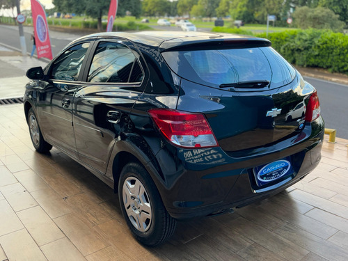 Chevrolet Onix 1.0 MPFI LS 8V FLEX 4P MANUAL