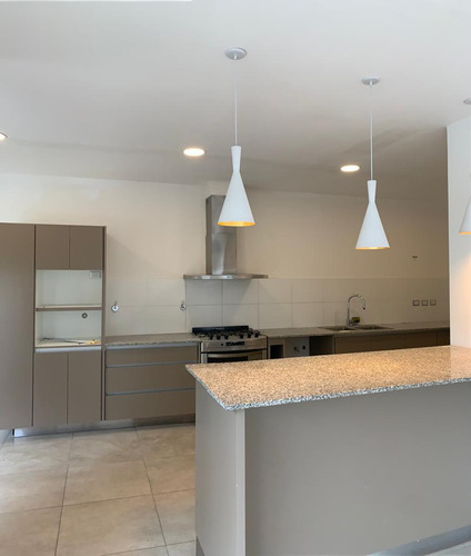 Casa En Country Lomas De City Bell Alquiler