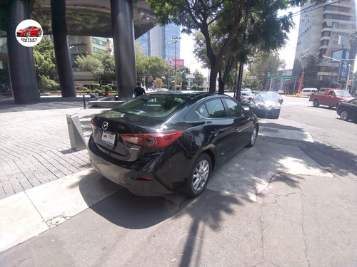 Imagen 5 de 15 de Mazda 3 Touring 2015