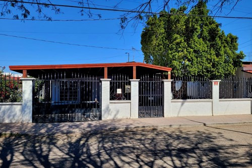 Casa En Renta De Una Sola Planta, Fracc. Laguna Campestre, Mexicali Bc