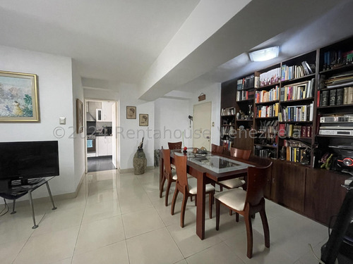 Fina Barro Vende Apartamento En El Cigarral 24-16964 Yf