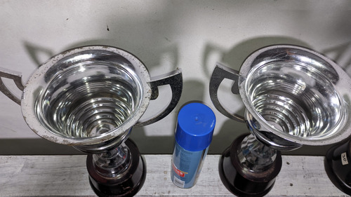 Lote De 3 Copas Metálicas Trofeos Base De Madera Plateado (Usado)