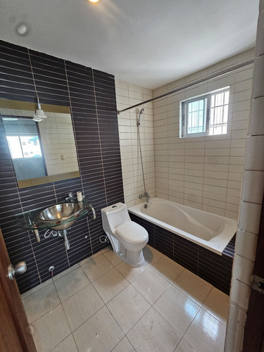 Penthouse De 3 Niveles En Bella Vista Sur