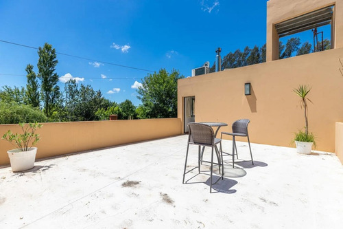 Imagen 29 de 30 de Casa Venta - 1 Dormitorios 2 Baños - 300mts2 Totales - Villa Elisa