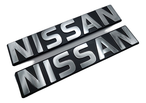 Emblemas Nissan Para Salpicadera Pickup Y Estaquitas 