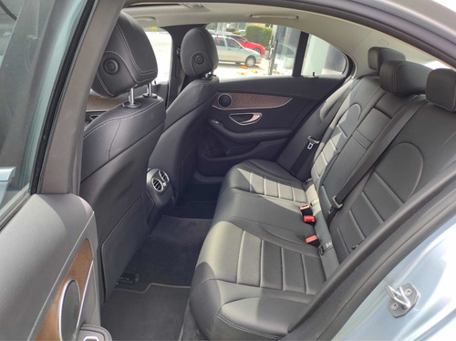 Imagen 11 de 15 de Mercedes-benz Clase C 2018 2.0 200 Cgi Exclusive At