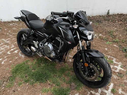 Imagen 14 de 15 de Kawasaki Z650 No Z400