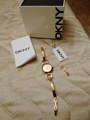 Reloj Dkny Color Acero Rosa