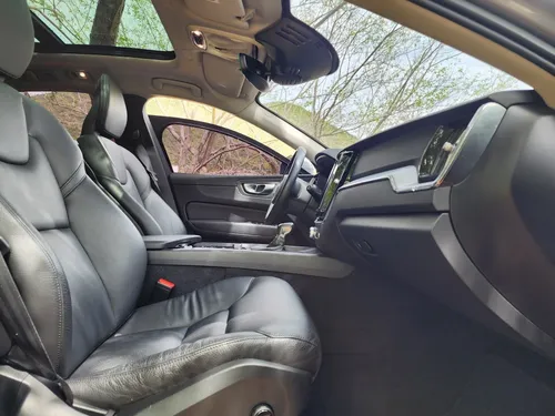 Volvo XC60 T5 Awd Momentum Blindaje 2 Plus At 2.0 Cc T 2021