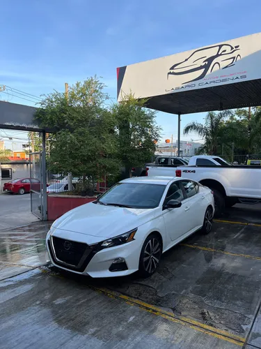 Nissan Altima Sr 2.0 Lts