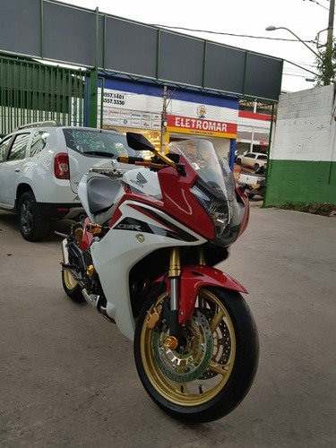 Honda - Cbr 600f