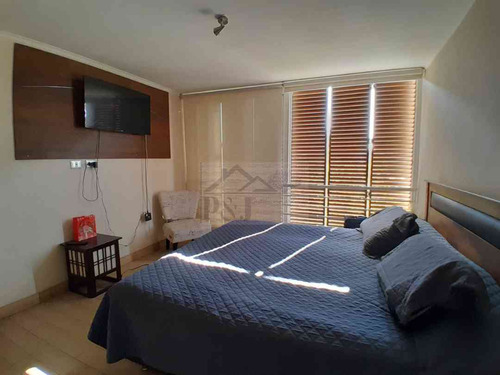 Excelente Casa Estilo Townhouse De 3 Niveles, En Providencia