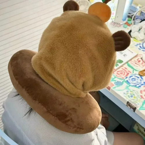 Almohada De Cuello Con Capucha De Capibara Peluche