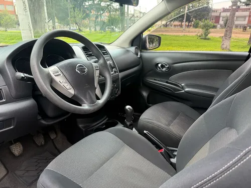 Nissan Versa 1.6 Advance