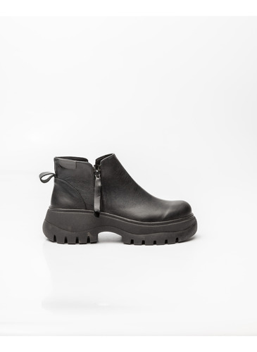 Bota Botineta De Cuero Vacuno Lucia Febrero Corta Negro