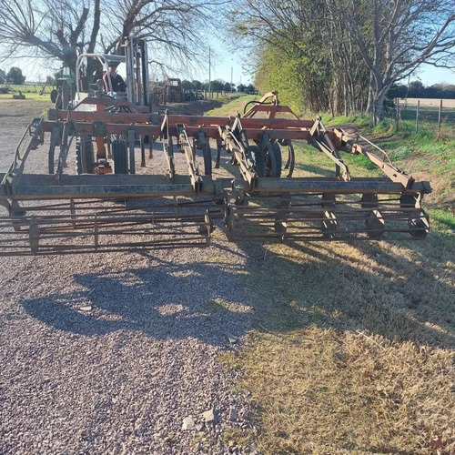 Imagen 3 de 6 de Cultivador De Campo. Rabasto. Rolo
