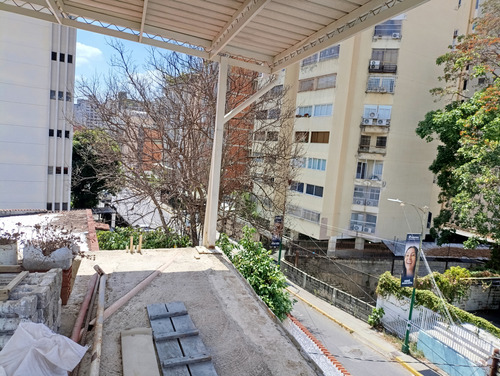 Se Alquila Edificio Comercial De 660 M2 En Santa Eduvigis