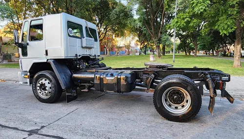 Ford Cargo 1831 Tractor Dormitorio