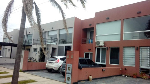 Hermoso Duplex En Barrio Semi Cerrado El Pato, Berazategui