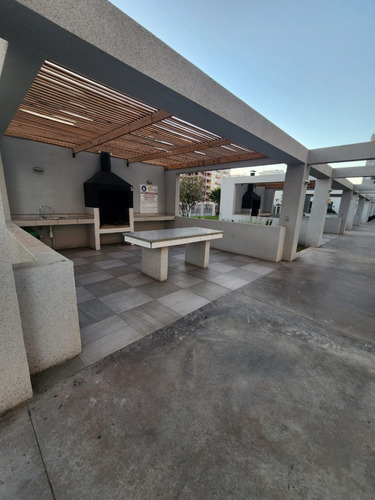 Se Vende Dpto Amob. Equipado A 50 Mts Av Del Mar, La Serena