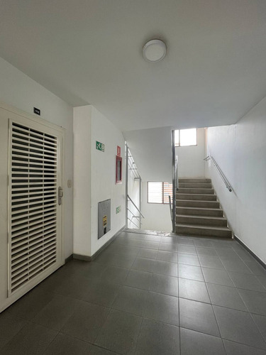 Apartamento En Venta En Los Teques Residencias Las Brisas.la