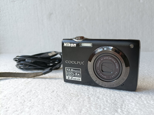 Camara Digital Nikon Coolpix (para Arreglar)