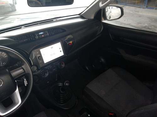 Toyota Hilux 2.8 Cabina Doble Base Mt