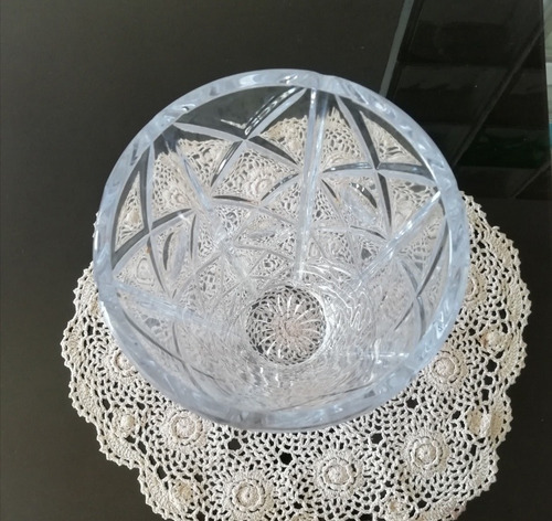 Imagen 2 de 2 de Florero De Cristal Tallado