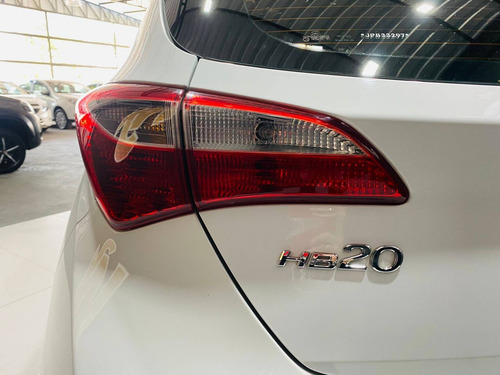 Imagem 7 de 15 de Hyundai Hb20 1.0 Comfort Plus 12v Flex 4p Manual