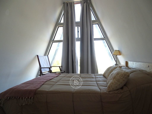 Nórdica En Villa Serrana