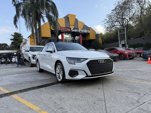 Audi A3 1.4 Sedán 35tfsi Dynamic At Dsg