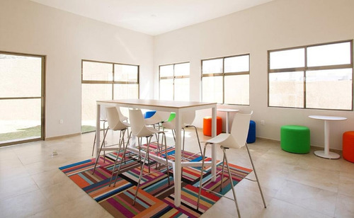 Casa De 3 Recamarás En Fraccionamiento Con Alberca. Pachuca Hidalgo