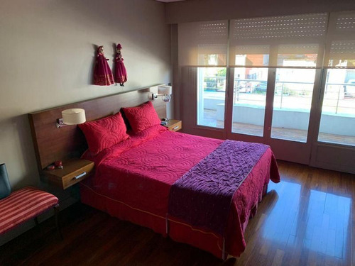 Casa En Venta En Mataderos