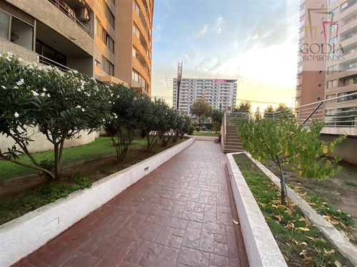 Departamento En Venta De 3 Dorm. En Macul