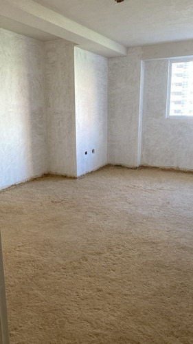 Elena Hidalgo Vende Apartamento A Estrenar ( Obra Gris La Trigaleña, Res. Asti Valencia Venezuela (solo Clientes)