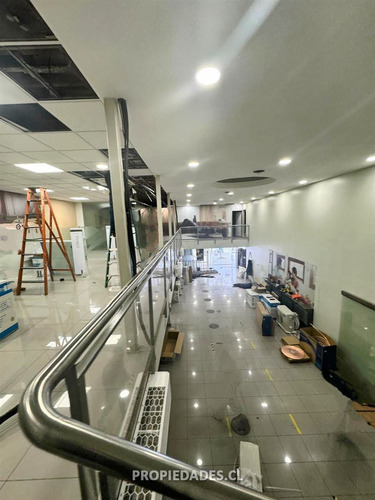 Local Comercial En Arriendo En Santiago Uf 230 Gran Local